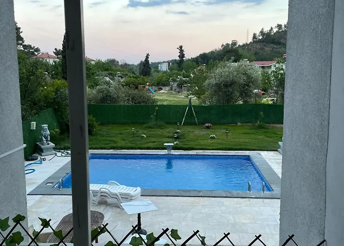 Ξενοδοχείο με διαμερίσματα Garden *