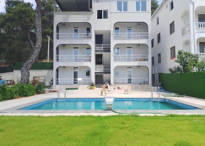Garden * Κεμέρ